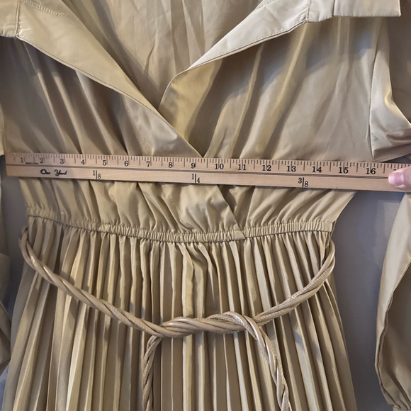 L’ATISTE WOMENS DRESS SZ M PLEATED CASUAL BELTED GOLD COLOR  M26 - Picture 6 of 13